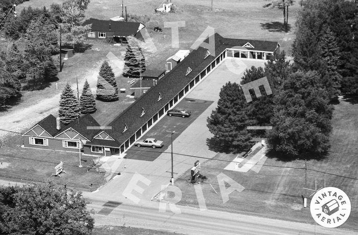 Black River Motel - 1982 (newer photo)